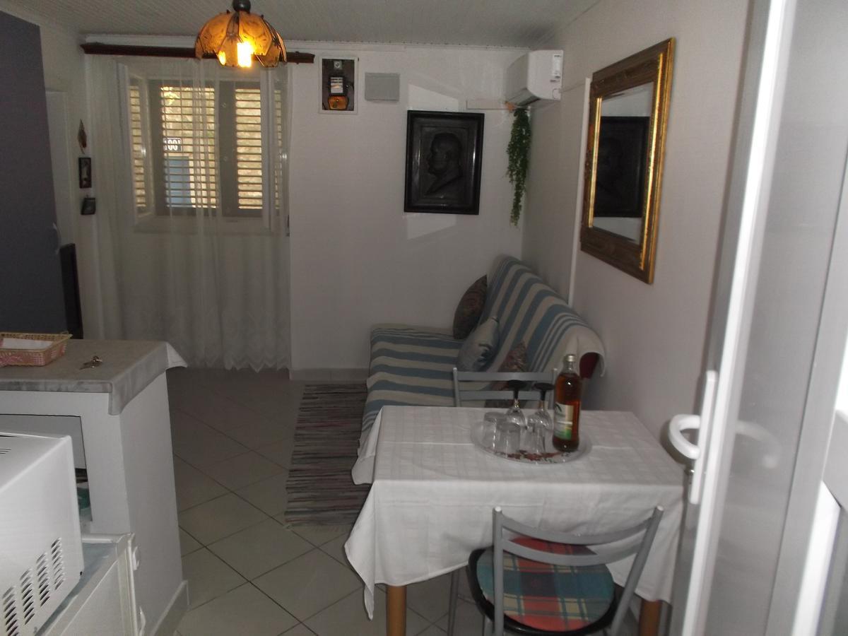 Neda Apartment Μούρτερ Εξωτερικό φωτογραφία
